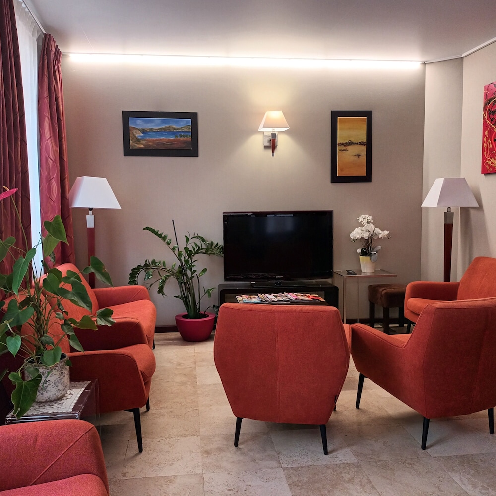 Hotel Capitole — Beausoleil — photo 2