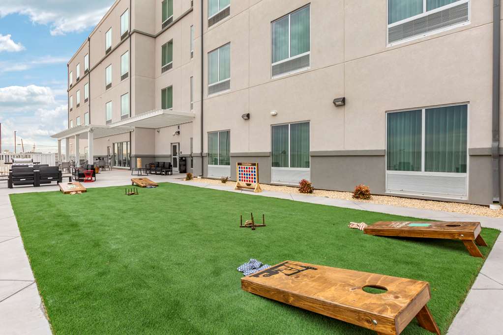 MainStay Suites Carlsbad South - photo 28