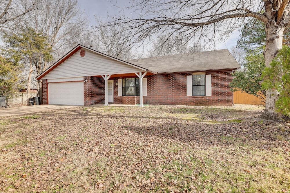 Rogers Vacation Home w Yard: 5 Mi to Bentonville - photo 27