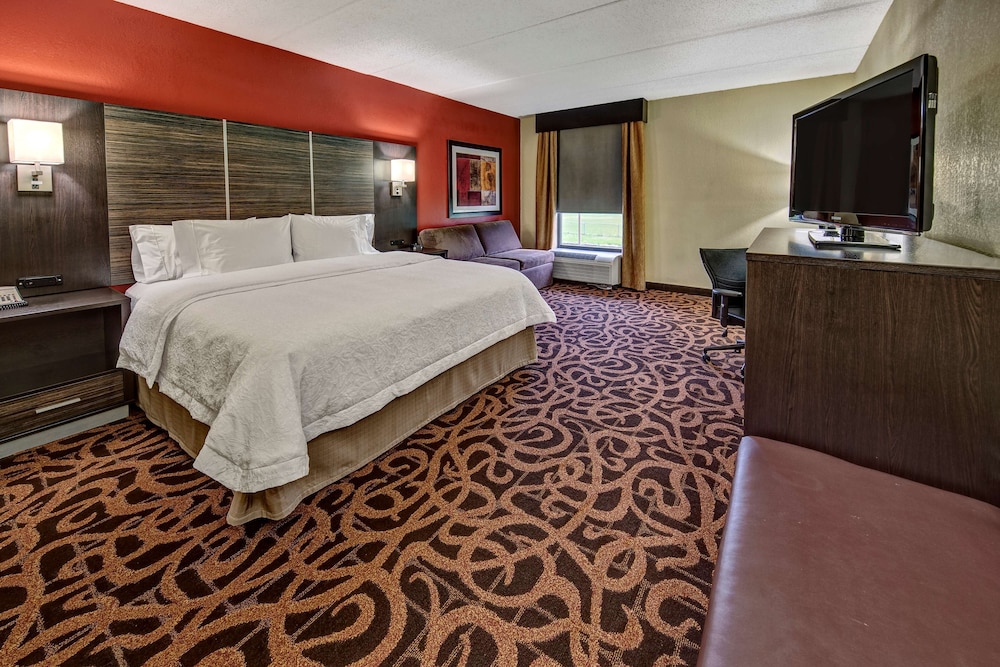 Hampton Inn Houston Baytown - photo 10