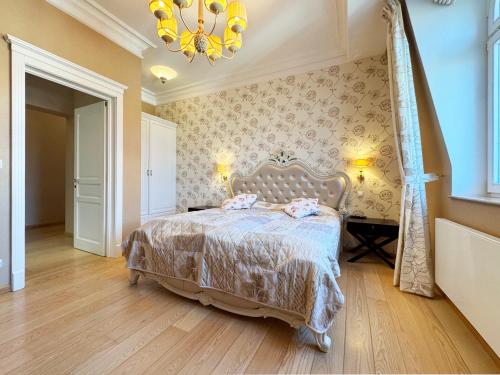 Luxury Apartment Diamond — 4-Star Luxury Hotel in Karlovy Vary, Czech Republic
