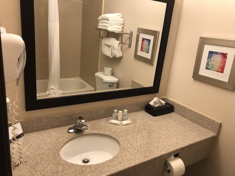 Four Points by Sheraton Rock Springs - photo 12
