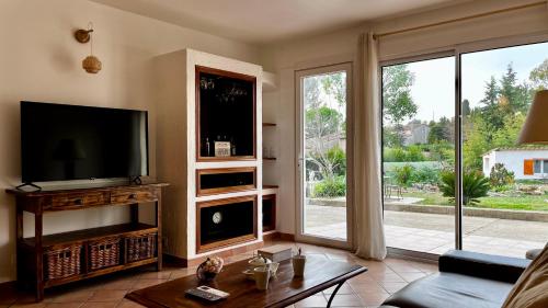 Le Noyer Sublime 3p Provencale Sur Mougins Parking Climatisation — hotel in Mougins