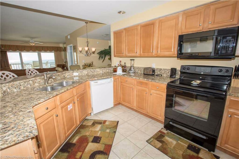 Waterview Towers Yacht Club by Holiday Isle - photo 24