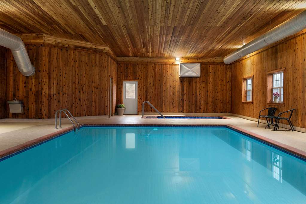 AmericInn by Wyndham Dodgeville - photo 10