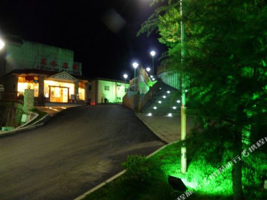 Yingbin Hotel - carbon neutral hotel in Luhua