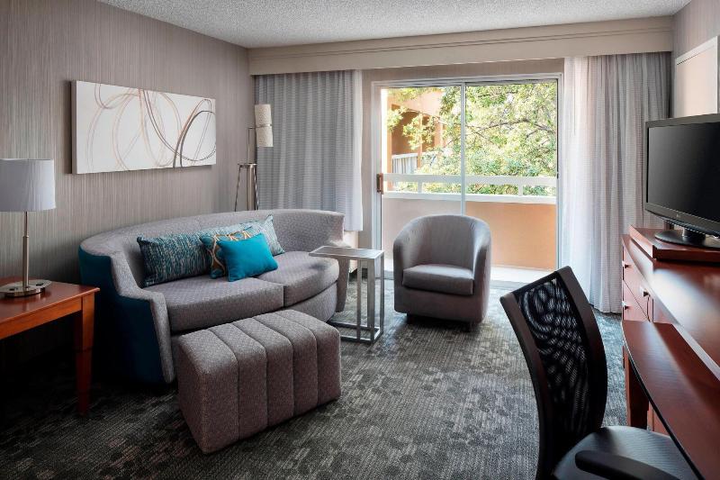 Courtyard by Marriott San Mateo Foster City - photo 75