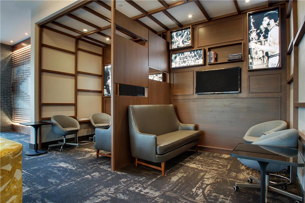 Hyatt Place Milwaukee Downtown - photo 35