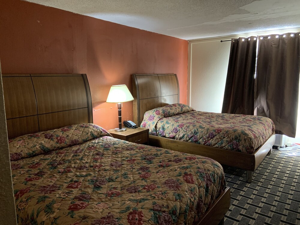 Real Value Inn - photo 12