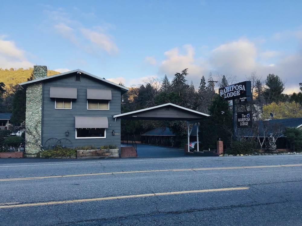 Mariposa Lodge - photo 19