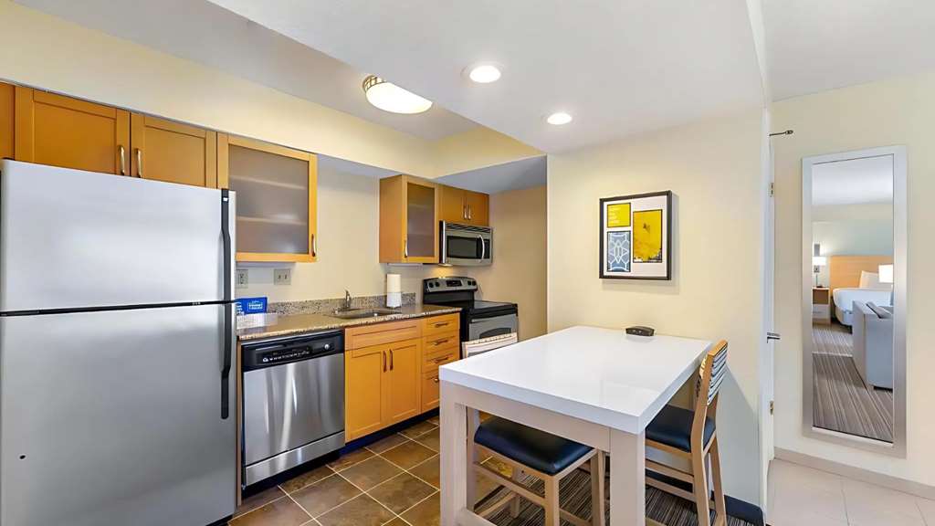 Sonesta ES Suites Cincinnati Sharonville West - photo 23