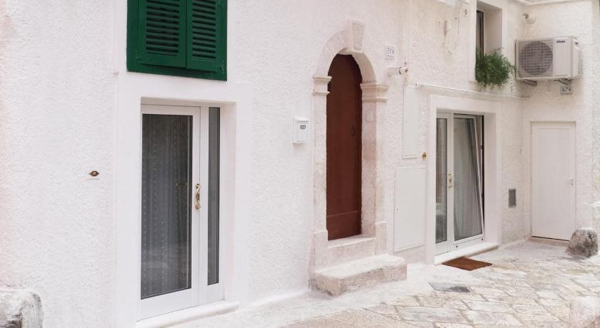 Casa Rebecca — 4-Star Luxury Hotel in Monopoli, Italy