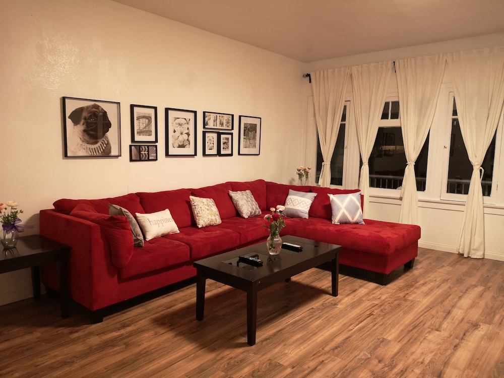 Luxy Hollywood - photo 31