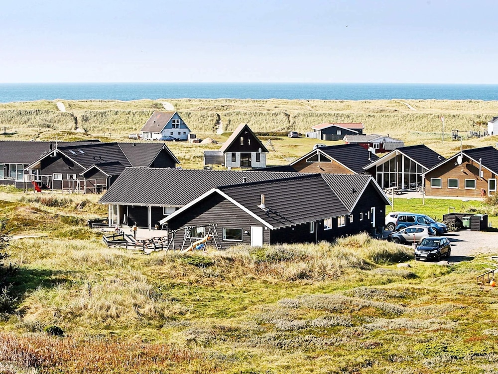 Luxury Pool Retreat by Sea By Traum Ferienwohnungen — 4-Star Luxury Hotel in Harboore, Denmark