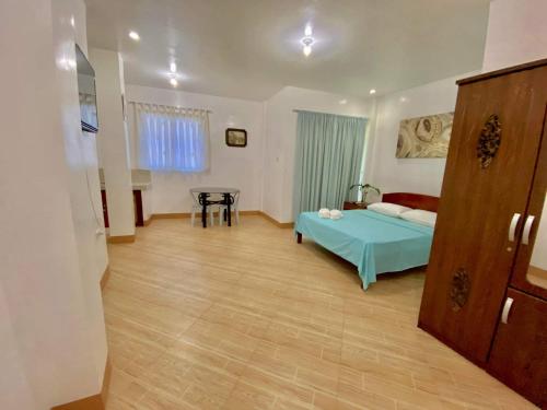 CoombsGuestHouse in Siquijor, Philippines