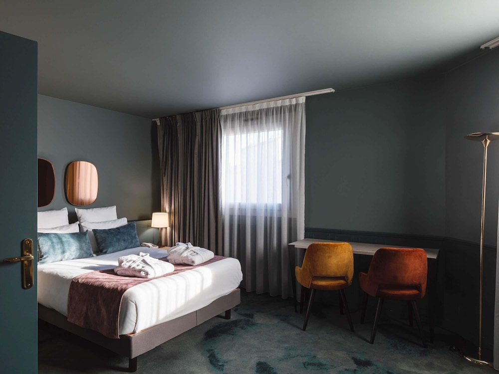 Mercure Lyon Centre Charpennes Parc de la Tête d'Or — 4-Star Luxury Hotel in Villeurbanne, France
