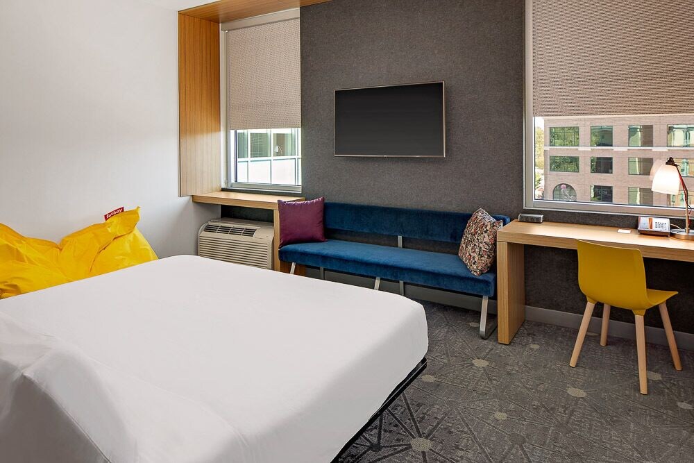 Aloft Chapel Hill - photo 9