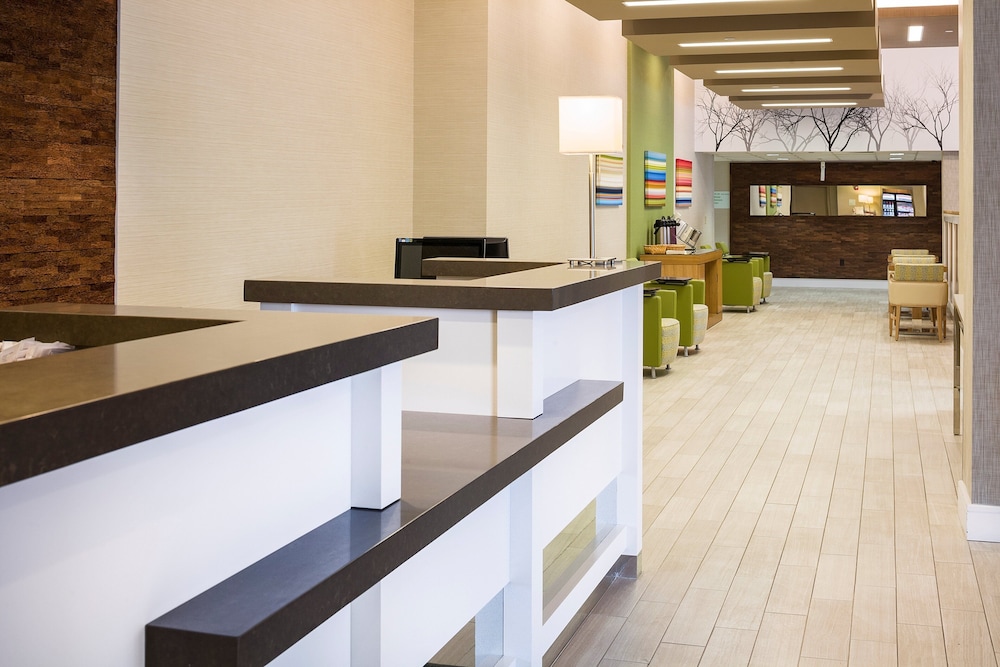 Holiday Inn Salem I 93 at Exit 2 by IHG - photo 37
