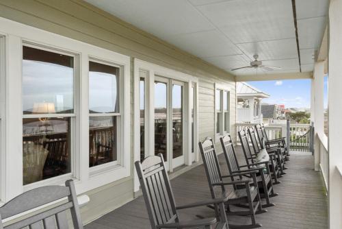 Marsh Madness by Oak Island Accommodations - photo 3