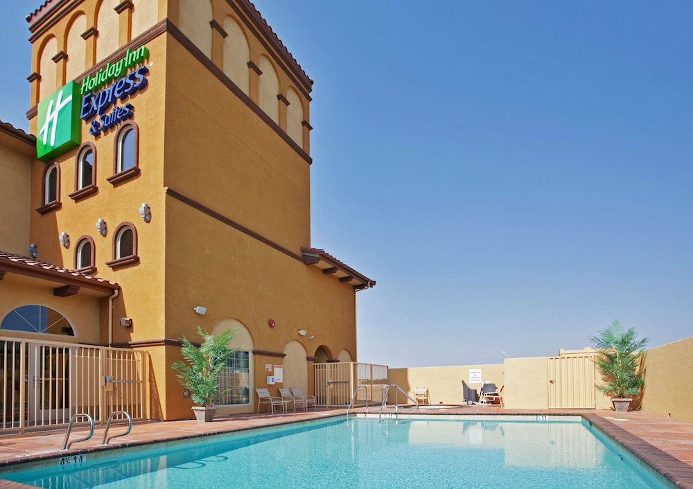 Holiday Inn Express & Suites Willows by IHG - photo 15