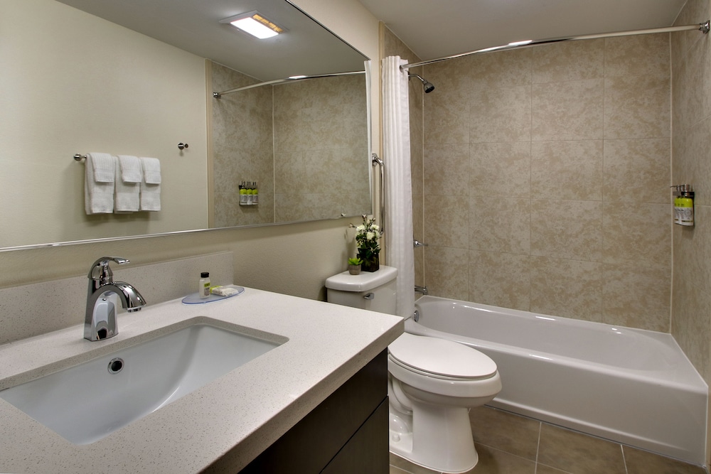 Candlewood Suites Wichita East by IHG - photo 22