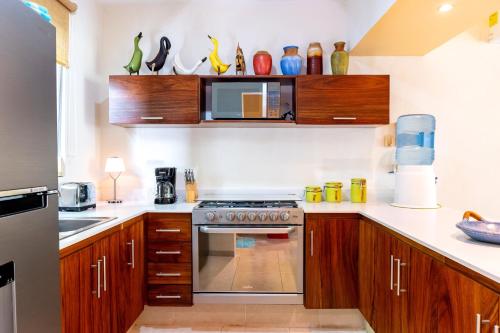 Meridian 208 condo — 4-Star Luxury Hotel in Playa Del Carmen, Mexico