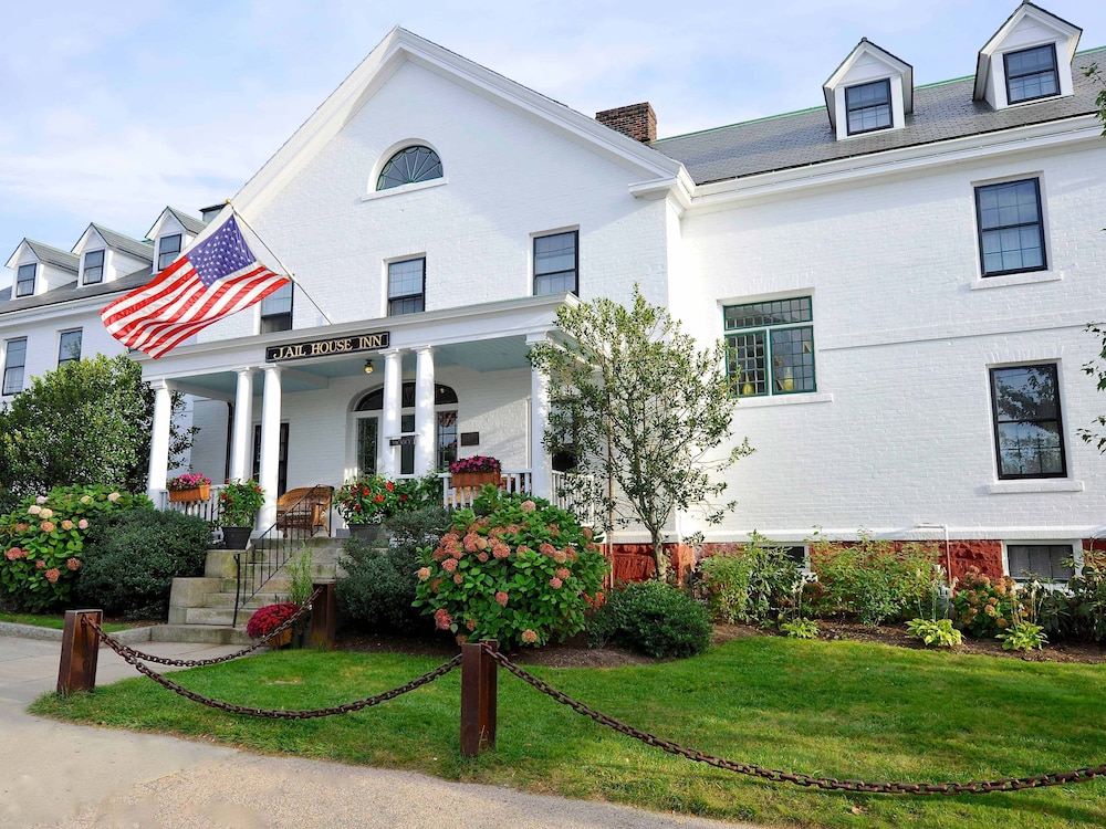 Jailhouse Inn in Newport, United States