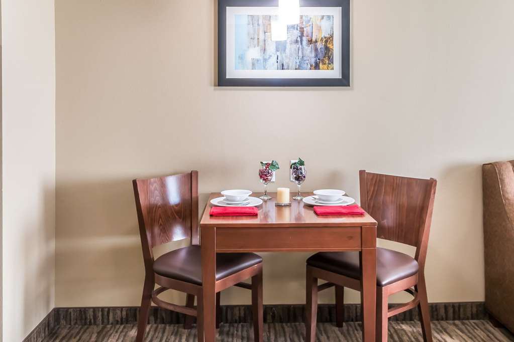 MainStay Suites Edinburg South - photo 18