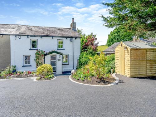 Rose Garden Cottage — 4-Star Luxury Hotel in Milnthorpe, United Kingdom
