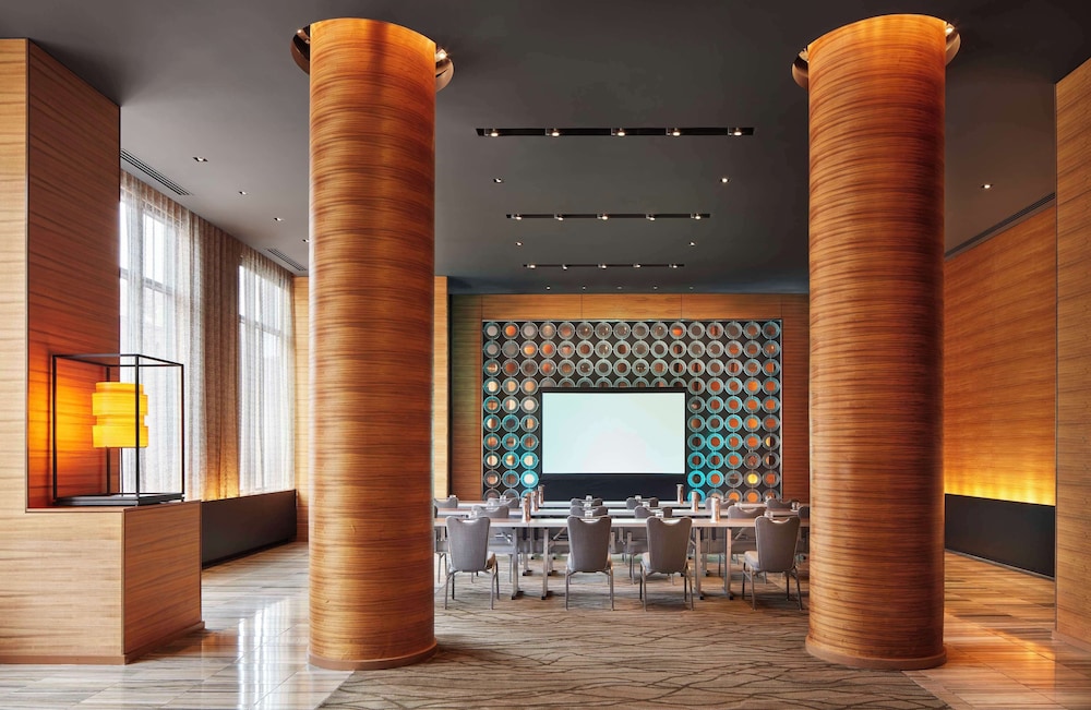 The Lofton Hotel Tapestry Collection by Hilton - photo 102