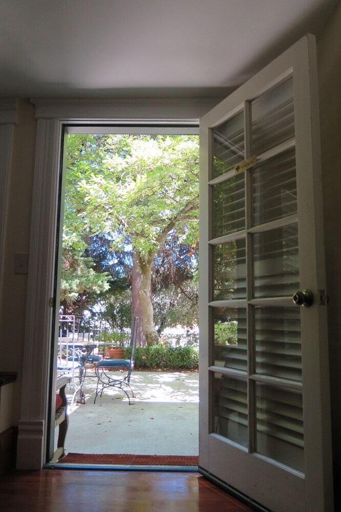 Calderwood Inn - photo 30