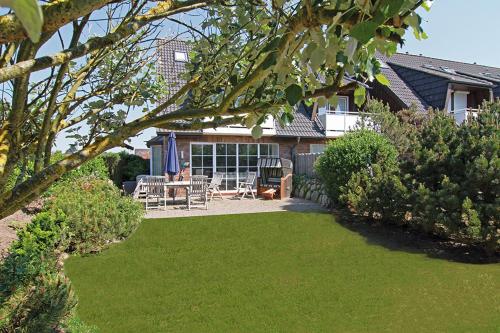 Friesenjung - carbon neutral hotel in Unknown City