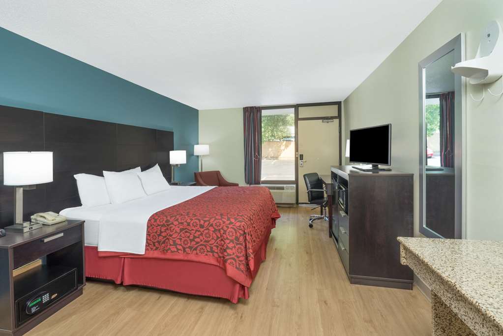 Days Inn by Wyndham Raleigh Midtown - photo 17