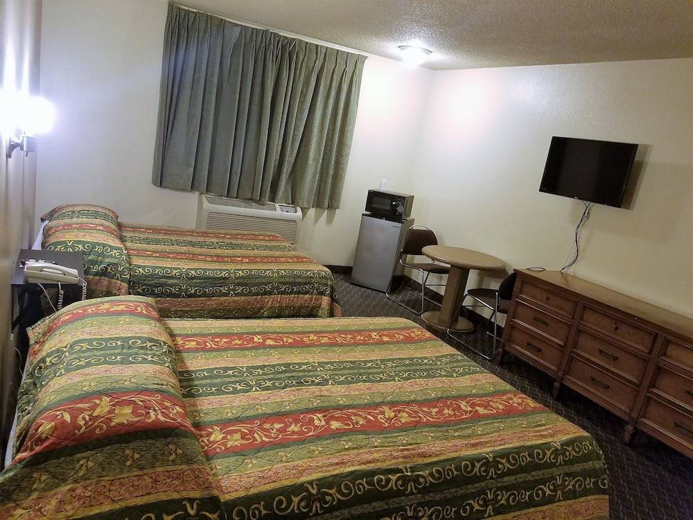 Travel Time Motel - photo 15