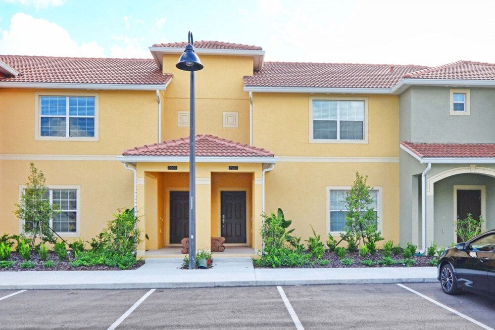 Orlando Paradise Palms Resort by Luxury Escapes — 4-Star Luxury Hotel in Kissimmee, United States