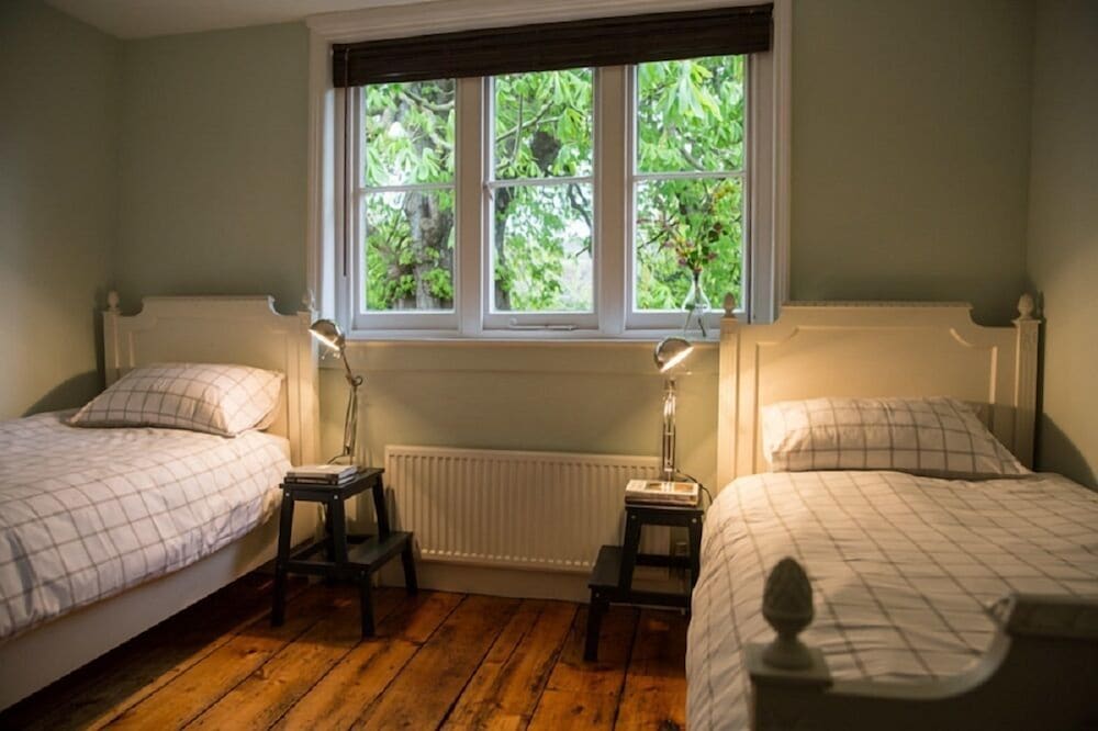 Saltmarsh Farmhouse — 4-Star Luxury Hotel in Seaford, United Kingdom