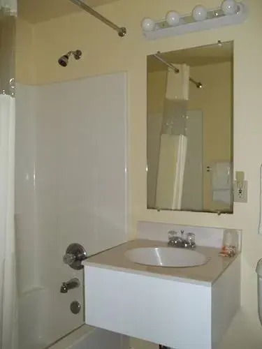 Sun Deck Motel - photo 17