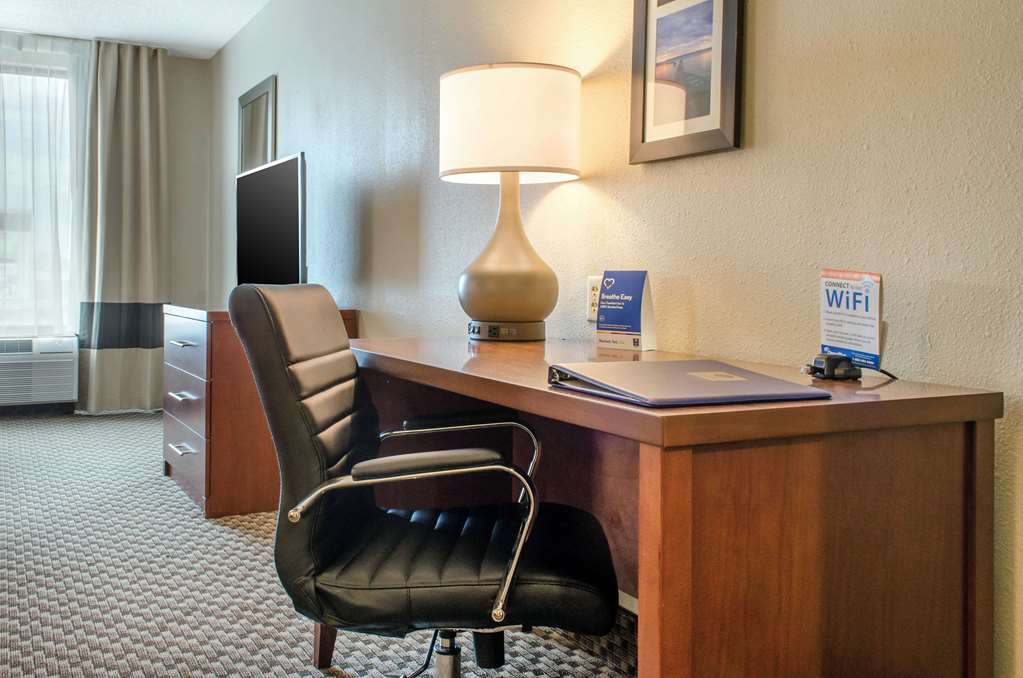 Comfort Inn & Suites Biloxi D'Iberville - photo 15