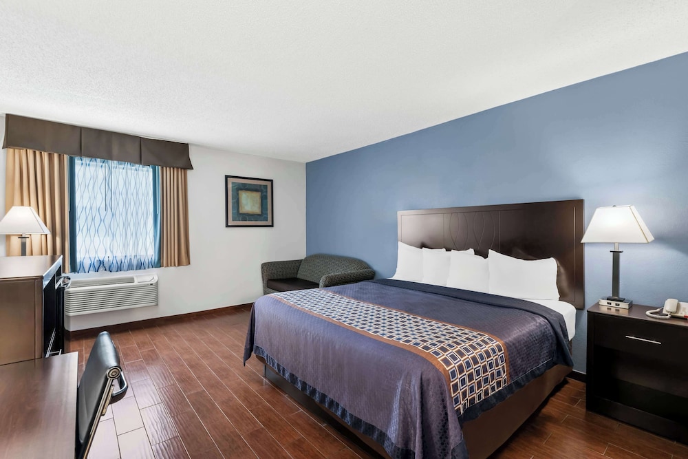 SureStay Plus Hotel by Best Western Lubbock Medical Center - photo 9