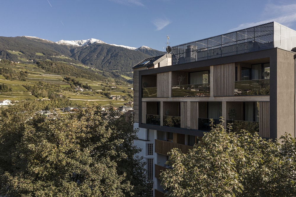 Löwenhof - carbon neutral hotel in Varna