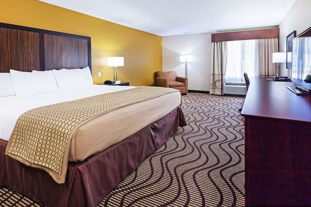 La Quinta Inn Suites Floresville - photo 18