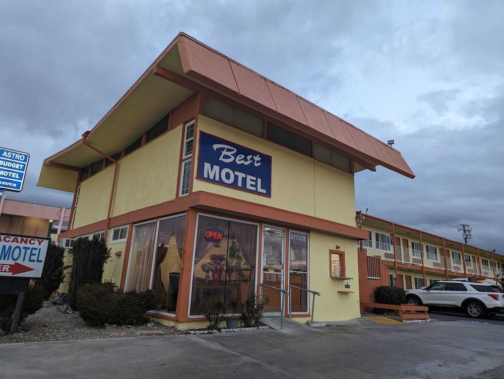 Best Motel - carbon neutral hotel in Barstow