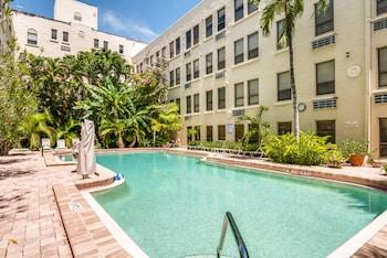 The Palm Beach Hotel - photo 7