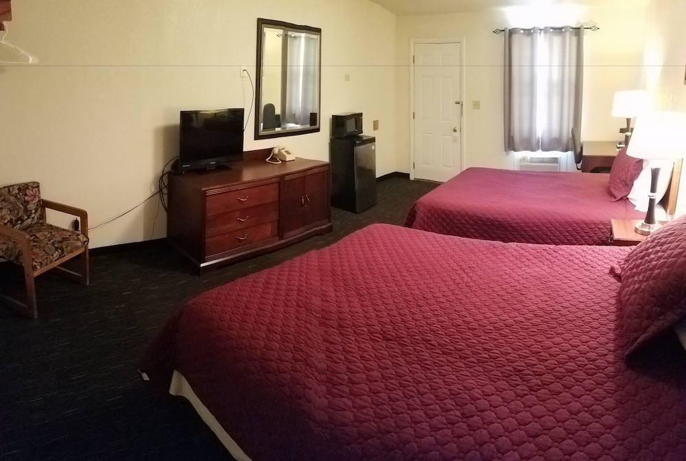 West Plains Motel - photo 41