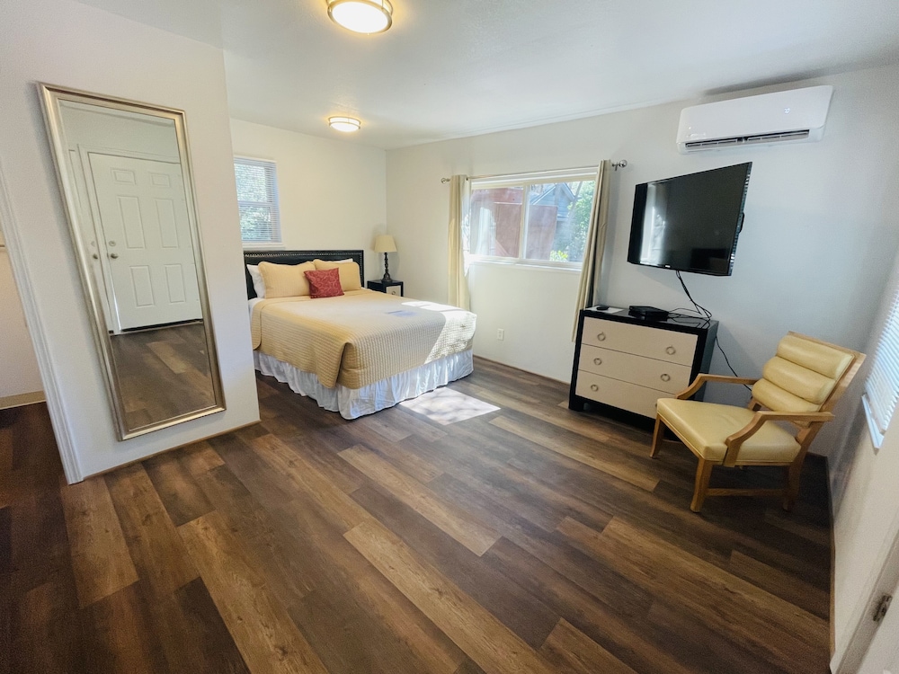 Riverfront Lodging - photo 24