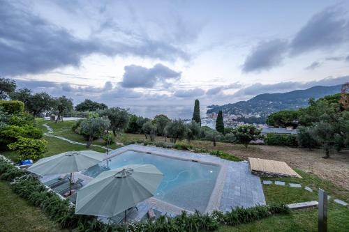 La Casa Di Pietra Piscina E Panorama Da Sogno — 4-Star Luxury Hotel in Santa Margherita Ligure, Italy