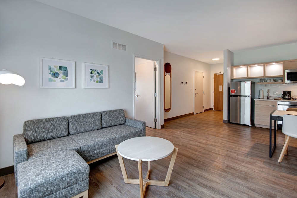TownePlace Suites by Marriott Cincinnati Airport South - photo 12