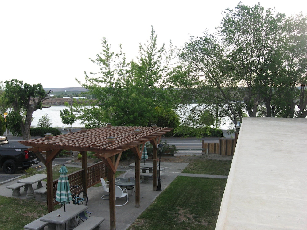 Masters Inn - photo 28
