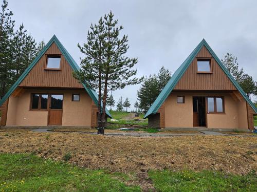 Vikendice Smolovic in Zabljak, Montenegro