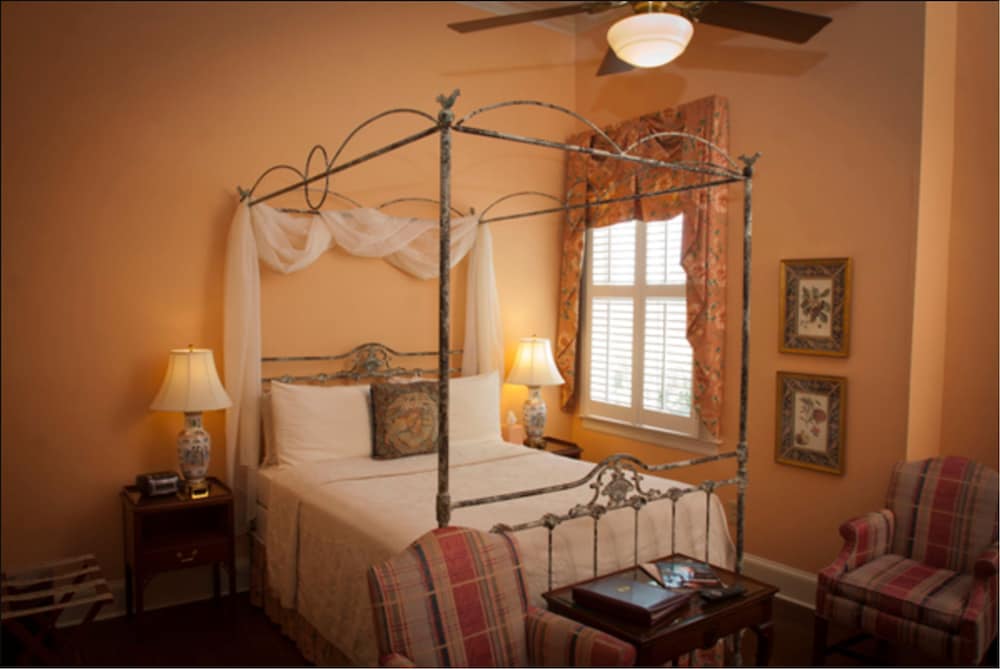 1842 Inn - photo 33